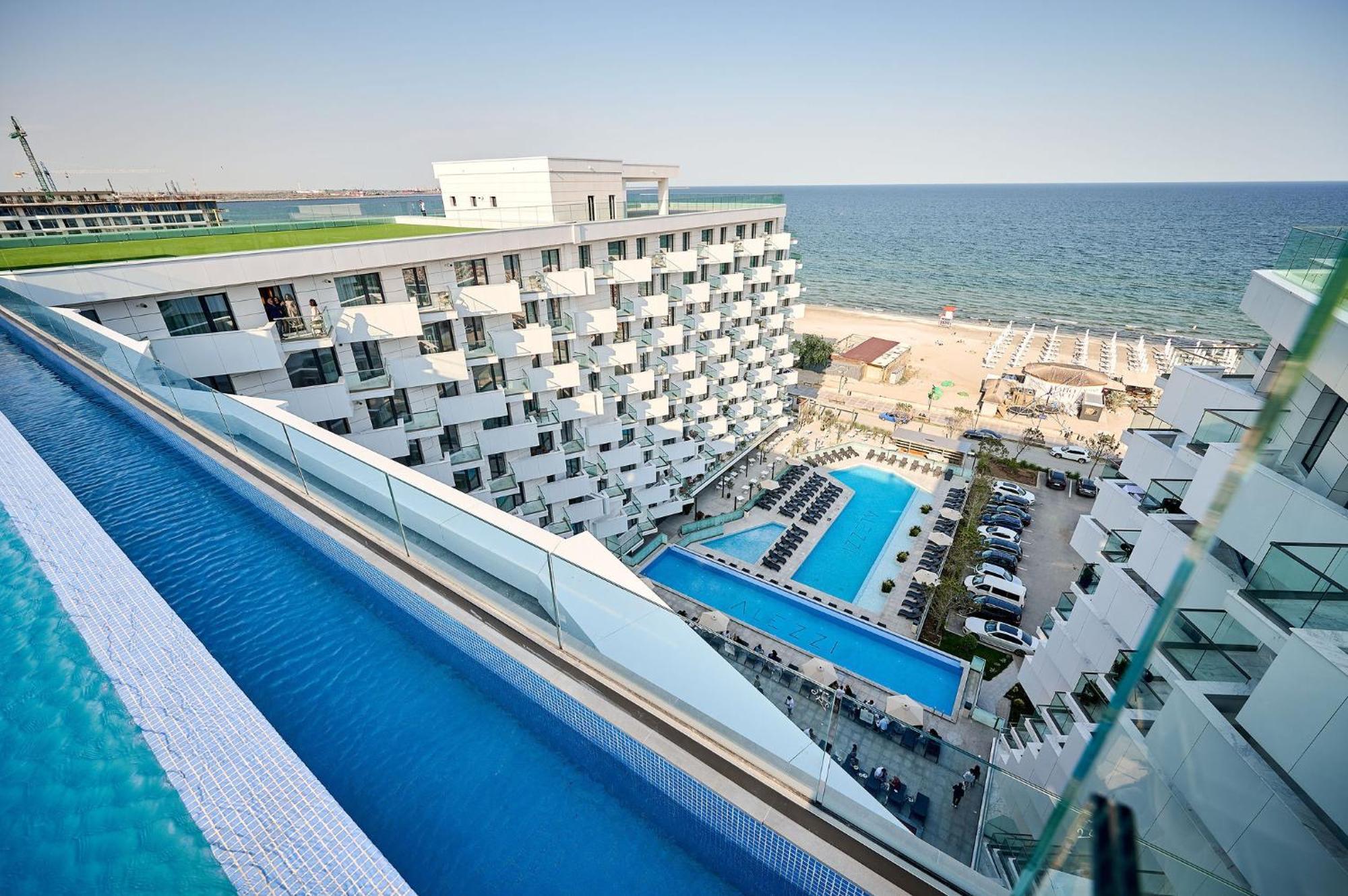 Ademar Luxury Apartment- Spa&Pool Beach Resort Mamaia Exterior photo